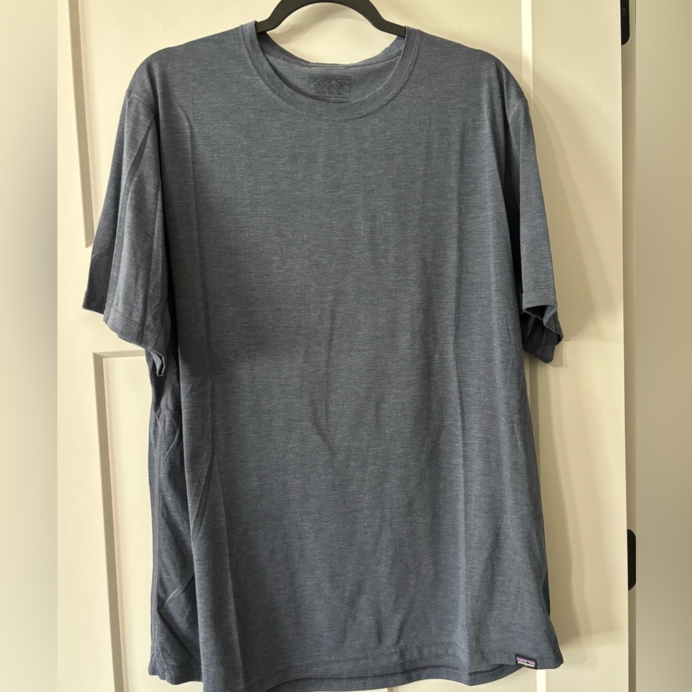 Patagonia Men's Capilene Cool Trail Shirt size XL Heathered blue‎